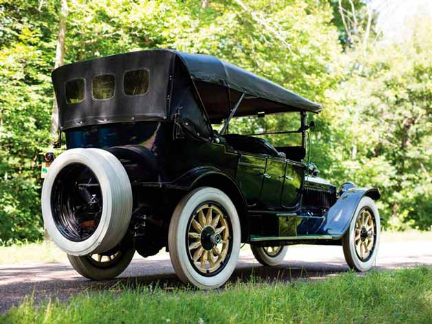 packard-1915-goda