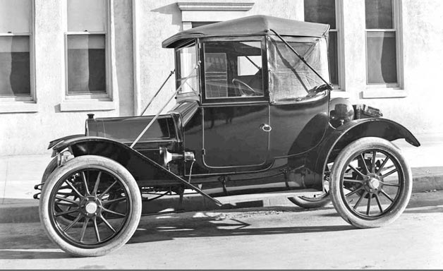 1912-Waverly-Electric-Sheltered-Roadster